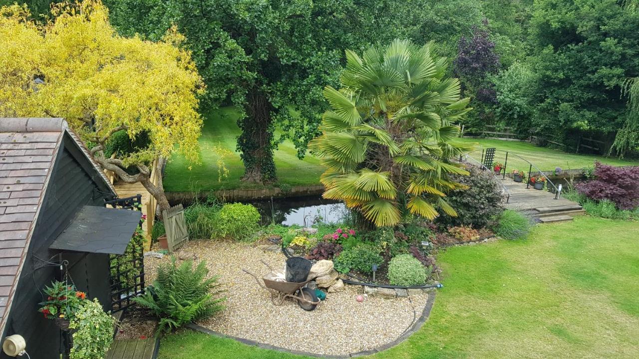 Riverside Lodge Pied A Terre Fordingbridge Kültér fotó